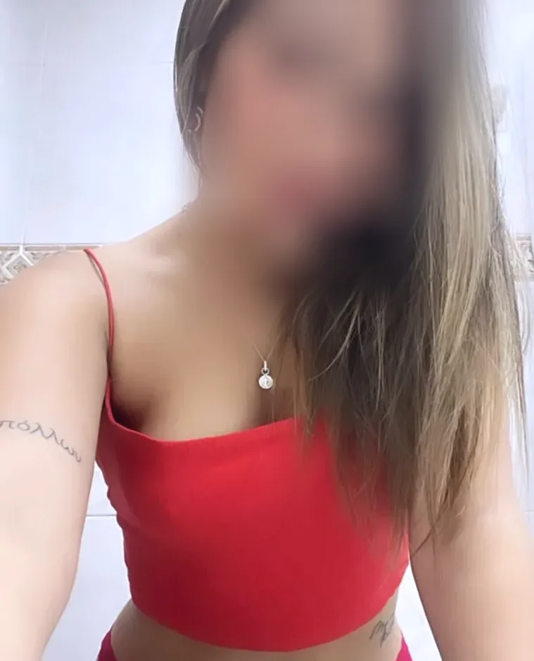 Leyla, 28